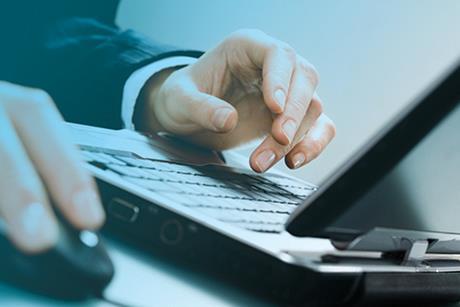 移动笔记本电脑5535830 iStockphoto副本